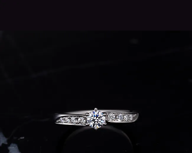 結婚指輪　婚約指輪　オシャレ　個性的　K18　Pt900　重ね付け　マリッジリング　エンゲージリング　記念日　結婚記念日　ホワイトゴールド　イエローゴールド　ピンクゴールド　キラキラ　ゴージャス　豪華　シンプル　普段使い　アンティーク　アンティーク風　つけっぱなし　ハーフエタニティ　和風　和モダン　ピンクダイヤモンド　かわいい