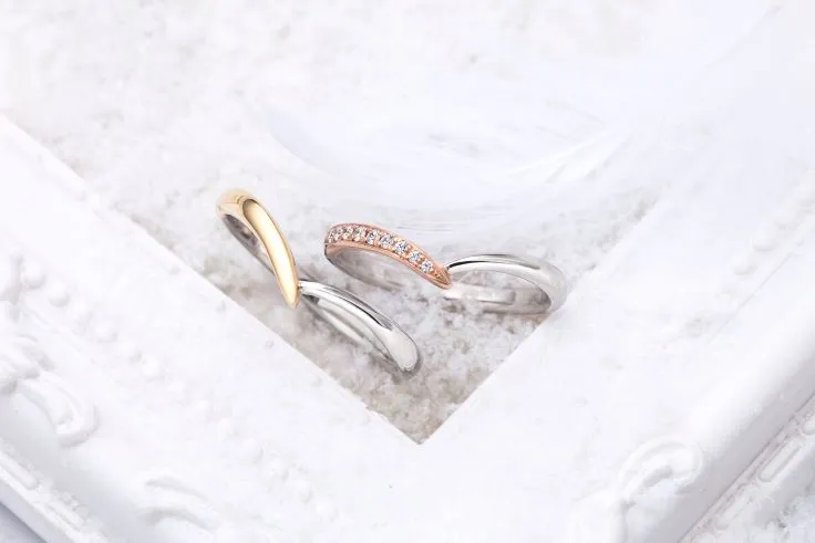 指が綺麗に見える結婚指輪って?