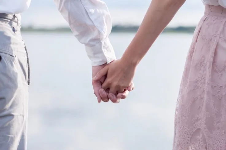 結婚指輪って毎日着けたままでも大丈夫？素朴な疑問を解決！