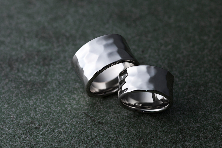 幅の広い指輪のメリットって？おすすめの結婚指輪デザインはこちら