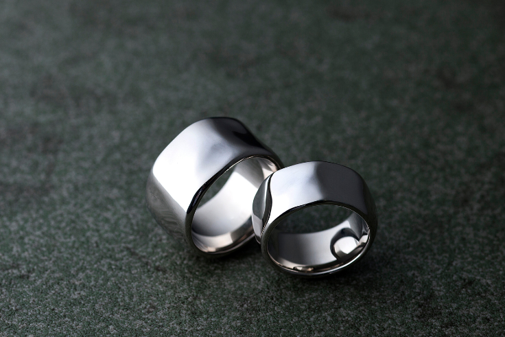 幅の広い指輪のメリットって？おすすめの結婚指輪デザインはこちら
