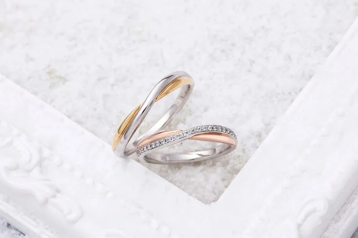 指が綺麗に見える結婚指輪って?