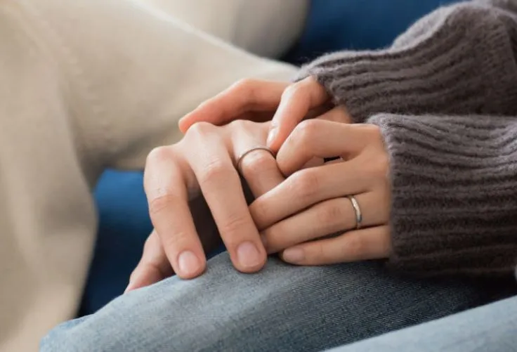 結婚指輪って毎日着けたままでも大丈夫？素朴な疑問を解決！