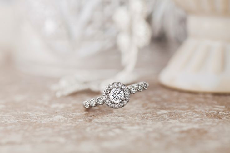 エンゲージリング　マリッジリング　セットリング　プラチナ　K18ゴールド　ピンクゴールド　イエローゴールド　ホワイトゴールド　ダイヤモンド　結婚指輪　婚約指輪　コンビネーションリング　コンビリング　おしゃれ　シンプル　重ね付け ハーフエタニティ　ハーフエタニティリング 記念日　ペアリング　豪華　華やか