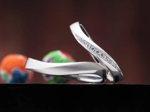 長崎県諫早市の結婚指輪・婚約指輪専門店イノウエブライダル購入者のクチコミ エンゲージリング マリッジリング セットリング プラチナ K18ゴールド ピンクゴールド イエローゴールド ホワイトゴールド ダイヤモンド 結婚指輪 婚約指輪 コンビネーションリング コンビリング おしゃれ シンプル 重ね付け